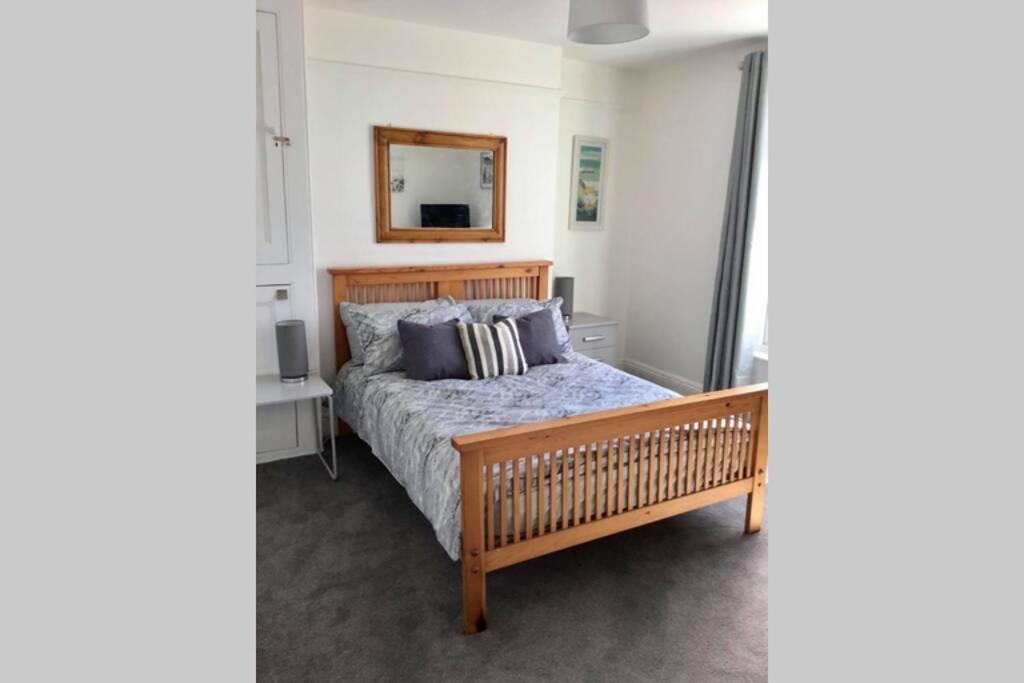 Large 5 Bed 3 Bath House 300 Meters From Beach And Restaurants 新码头 外观 照片